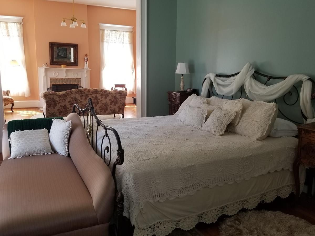 アトランタ The Peach House Bed & Breakfast エクステリア 写真